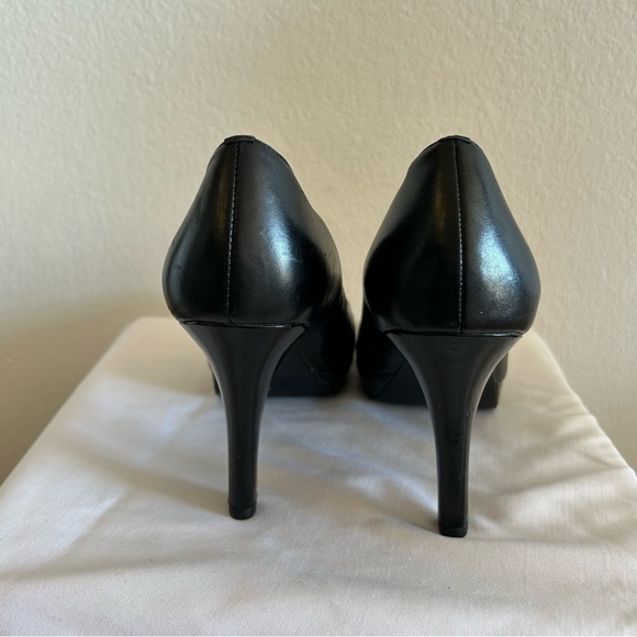 Black Tahari Laura Round Toe Stilletto Size 8 - Picture 4 of 11